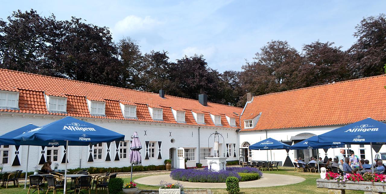Kasteel Aldenghoor Bed & Breakfast Haelen Exterior photo